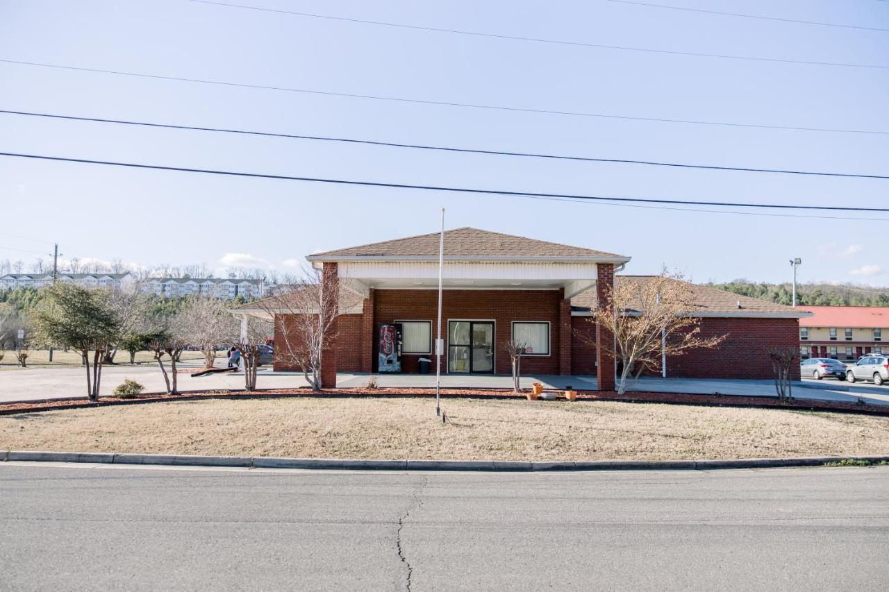 Exclusive Quarters Motel Cleveland Exterior photo